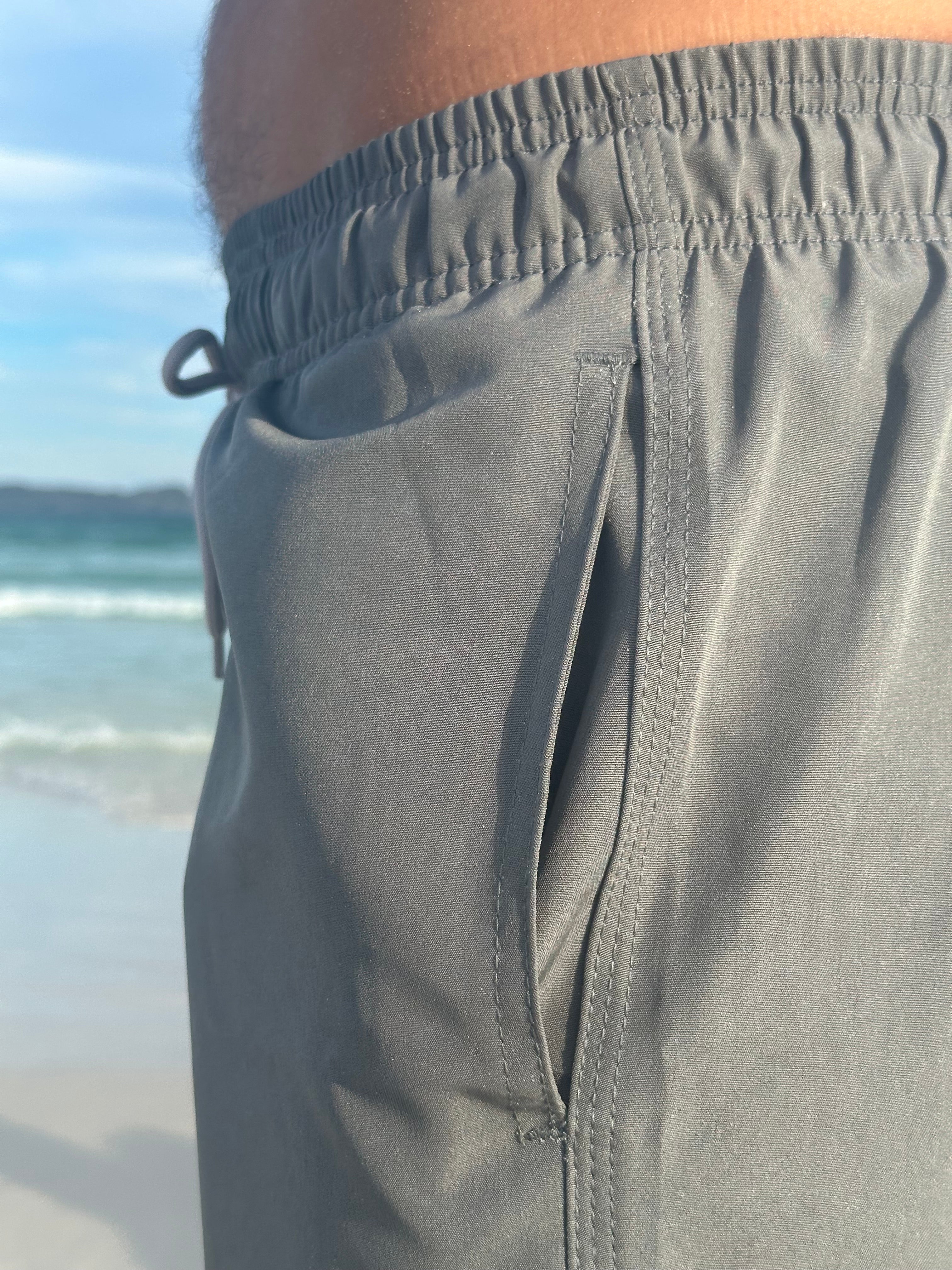 lobo• Classic Shorts